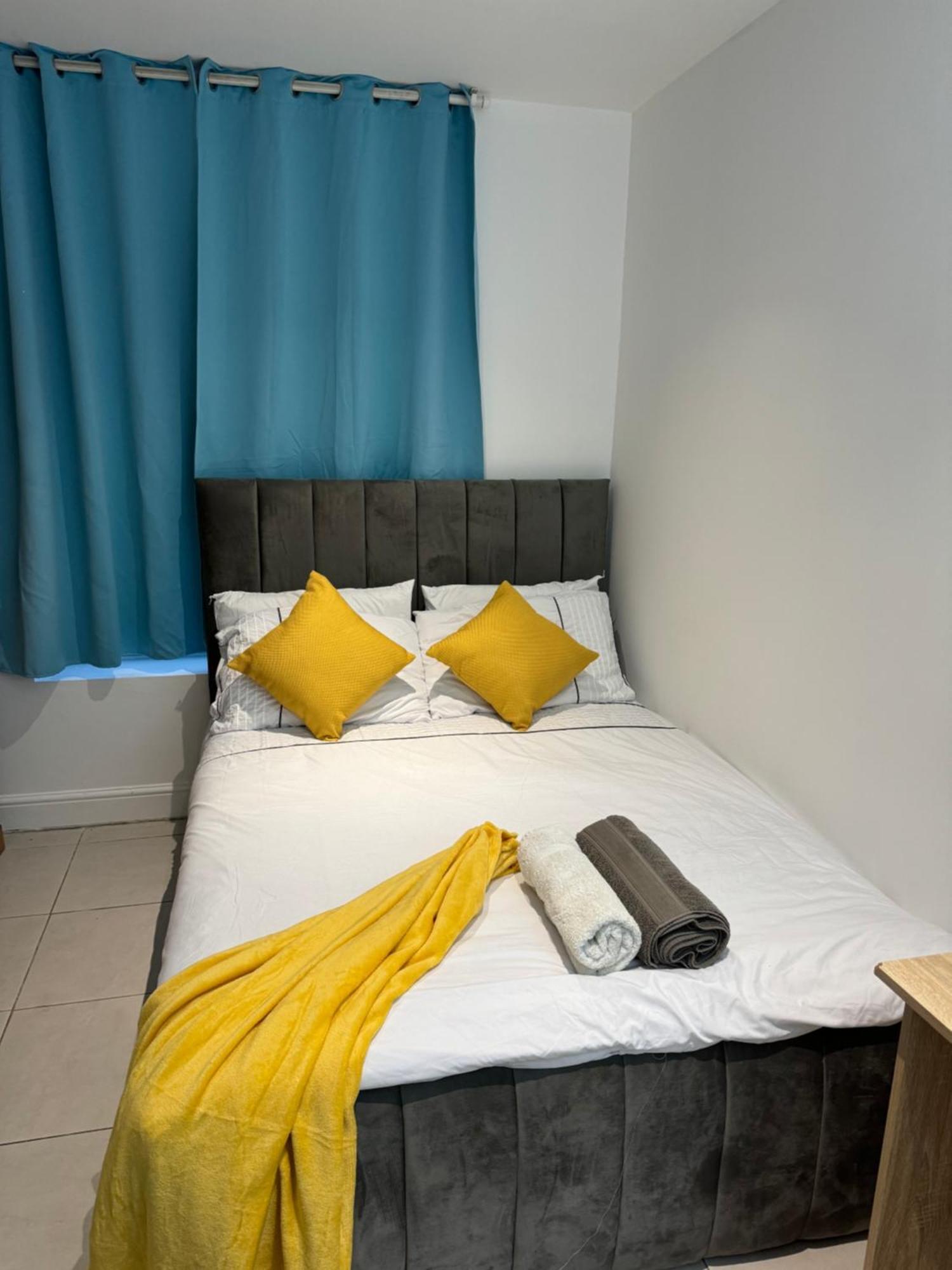 Cosy Luxurious Room In The Heart Of London Exterior photo