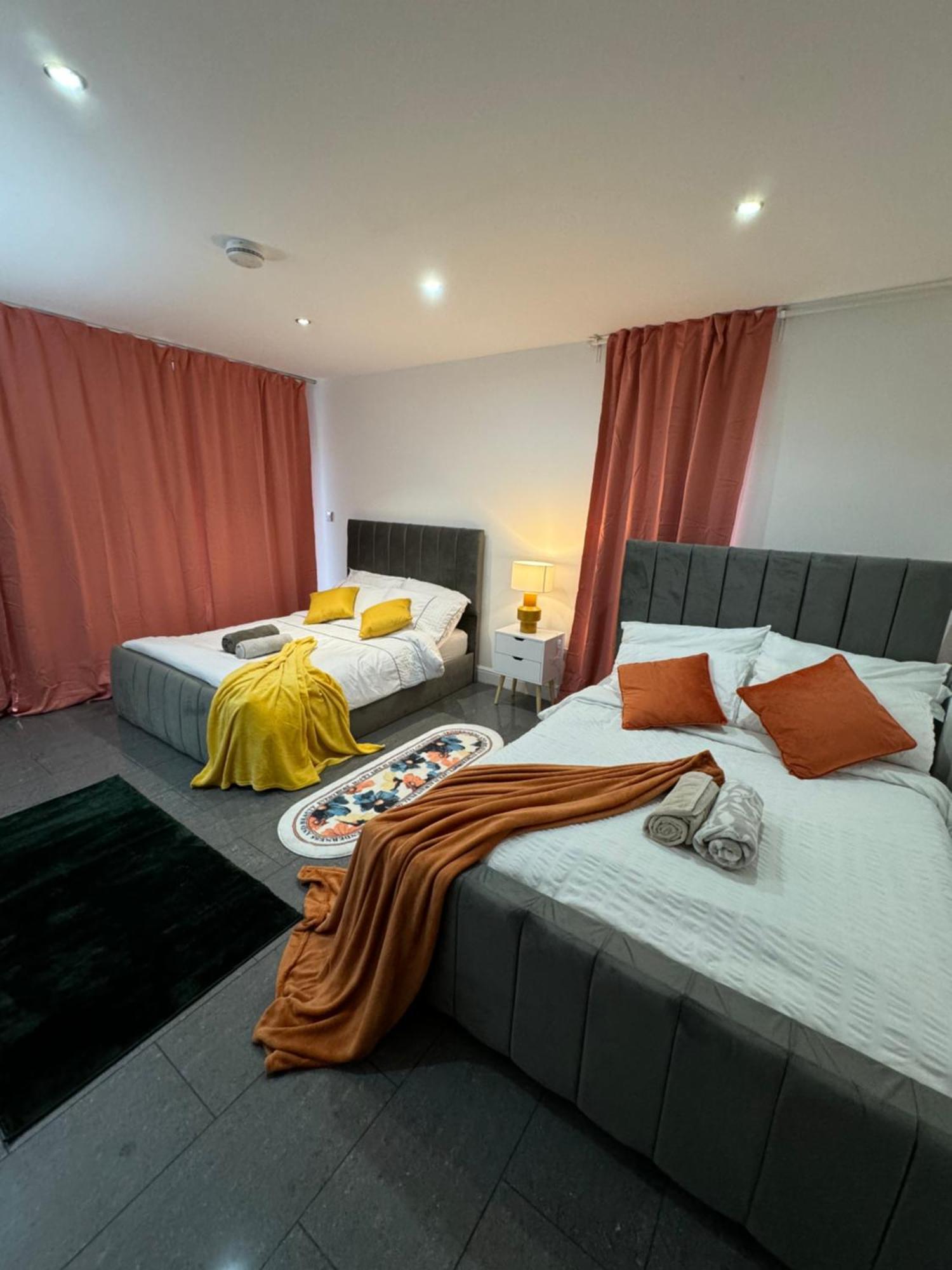Cosy Luxurious Room In The Heart Of London Exterior photo