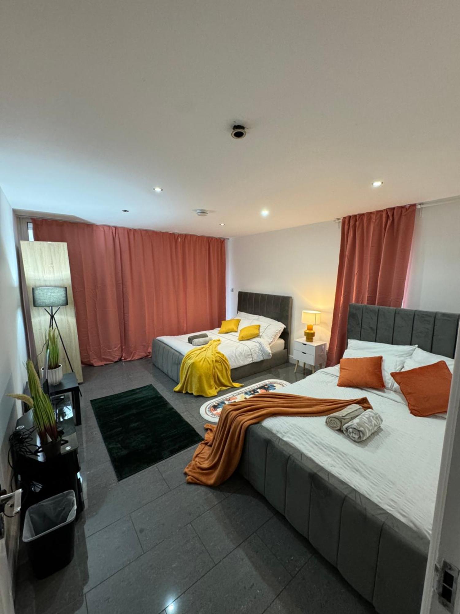 Cosy Luxurious Room In The Heart Of London Exterior photo